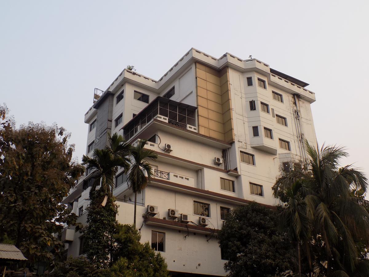 Hotel Gateway Grandeur Guwahati Exterior foto